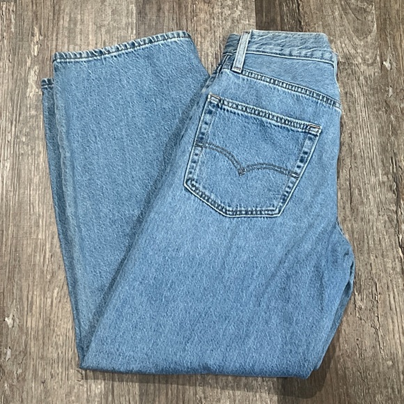 NWT Men’s Levi’s Baggy Distressed Jeans